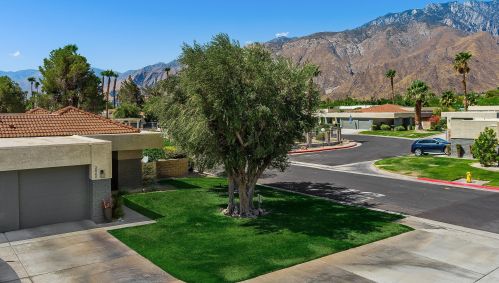 2860 Sunflower Cir, Palm Springs, CA 92262-1764