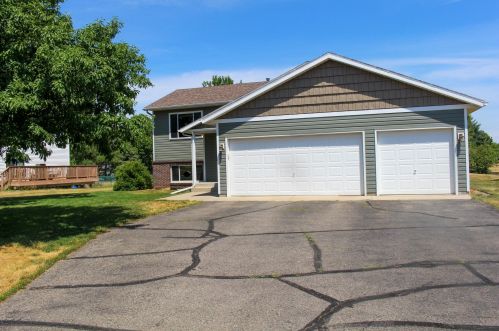 307 Gumtree St, Saint Joseph, MN 56374-4507