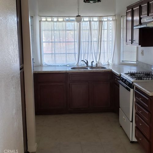 1985 Teak St, Perris, CA 92570-2568