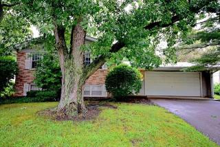 720 Jefferson St, Oak Brook, IL 60521-3623