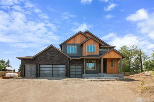 22359 Peter Grubb Rd, Seattle, WA 98058