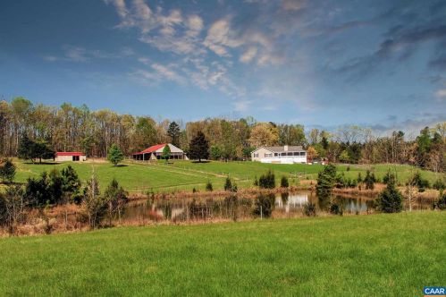 2593 Central Plains Rd, Bybee, VA 22963-4381