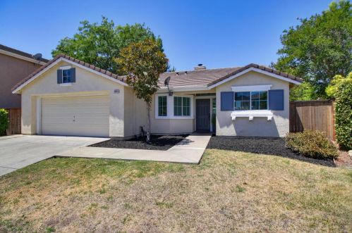 3904 Riverstone Ln, Elk Grove, CA 95758-4680