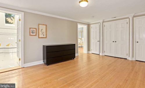 315 Maple Ave, Haddonfield NJ 08033-1438 exterior