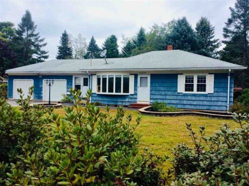 75 High St, Somersworth, NH 03878-2609