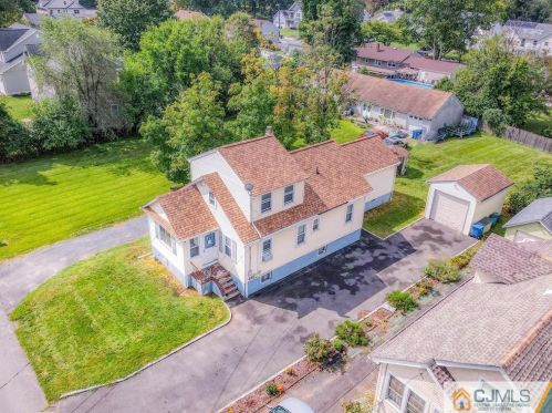 1512 Dogwood Dr, Piscataway, NJ 08854-2027