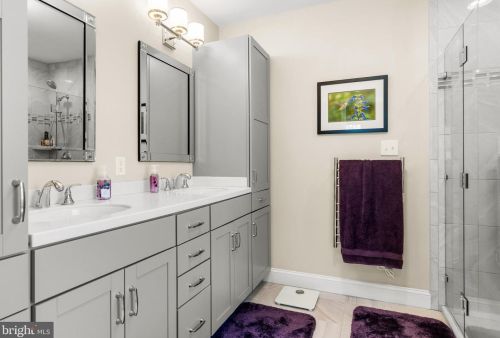 658 Greenman Rd, Haddonfield NJ 08033-2720 exterior