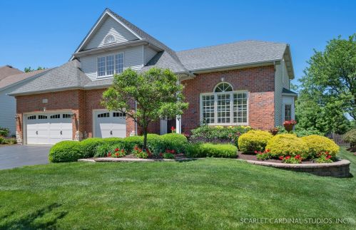 3615 Mistflower Ln, Naperville, IL 60564-8364