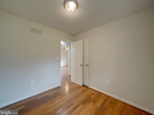 9470 Vollmerhausen Dr, Columbia MD  21046-2004 exterior