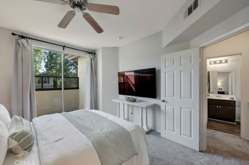 1804 Crescent Oak, Irvine CA  92618-4027 exterior