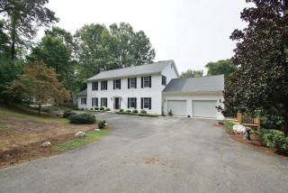 1229 Crosswind Rd, Goodview, VA 24095-2477