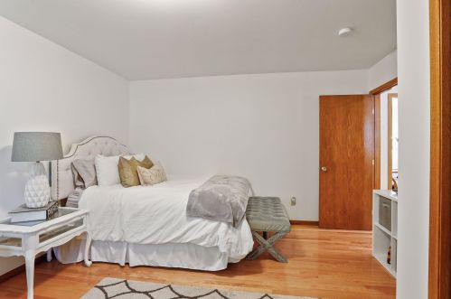 103 Greenwood St, Saint Paul MN  55115-1627 exterior