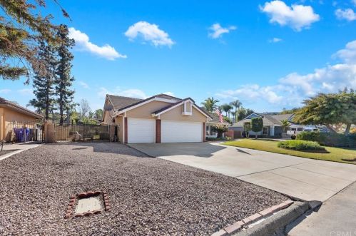 10924 Kayjay St, Riverside, CA 92503-5900