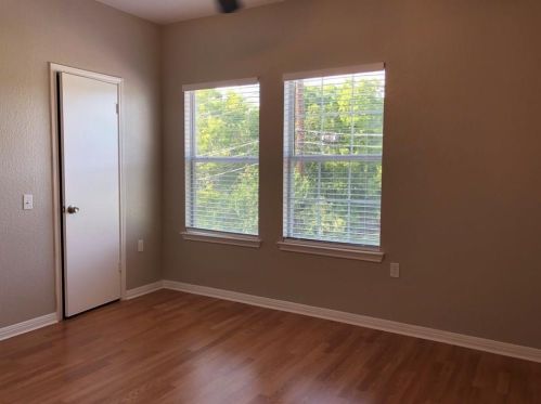 2917 16th St, Austin TX  78702-1540 exterior