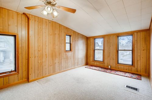 1007 3rd St, Saint Paul MN  55112-7300 exterior