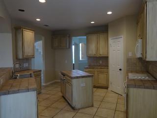 2929 Newport Dr, Rockwall TX  75032-5487 exterior