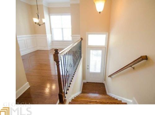2048 Cobblestone Cir, Atlanta GA  30319-4910 exterior