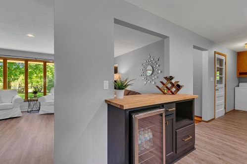 1735 Roosevelt Rd, Saint Cloud MN  56301-5166 exterior