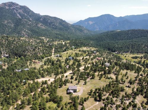 395 Cougar Dr, Boulder CO  80302-9521 exterior