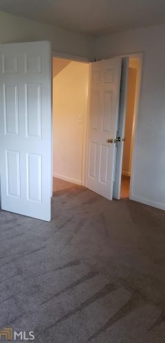 2621 Country Trce, Conyers GA  30013-2174 exterior