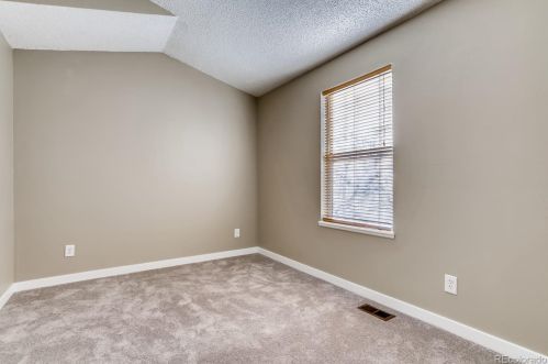 17204 Frd Dr, Aurora CO 80017-3258 exterior
