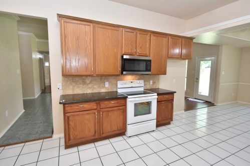 2308 Welch Pl, Midlothian TX  76063-5112 exterior