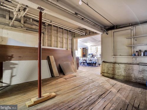 1407 Mount Hope Ave, Primrose PA 17901-1420 exterior