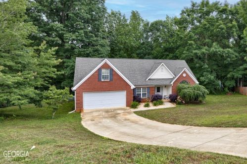 580 Brewer Dr, Locust Grove, GA 30248-2344