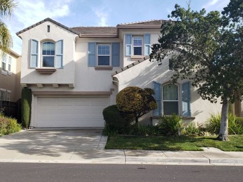 6043 Round Hill Dr, Pleasanton, CA 94568-8814