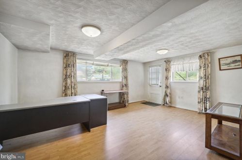 811 Malibu Dr, Silver Spring MD 20901-3648 exterior