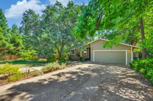 3211 Booth Ct, Folsom, CA 95762-4301