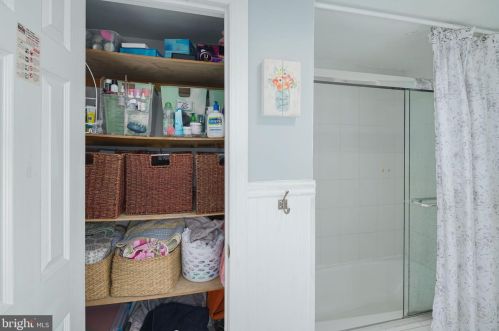 59 Potter St, Tavistock NJ 08033-1312 exterior