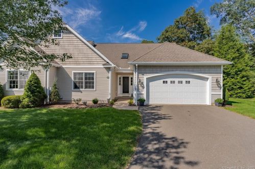 9 Fox Hunt Cir, Granby, CT 06035-2636
