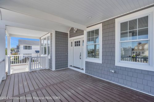 19 Sturgis Rd, Lavallette NJ 08735-2843 exterior