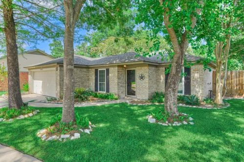 16973 Mockingbird Ct, Conroe, TX 77385-3723