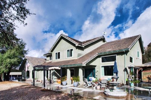 19310 Laurel Ln, Ramona, CA 92065-7729
