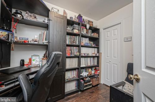 2238 12 St, Philadelphia PA 19133-1006 exterior