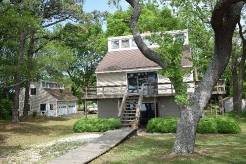12202 Heron Dr, Machipongo, VA 23405-2210