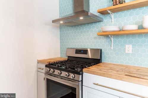 524 Spruce St, Lancaster PA  17603-3314 exterior