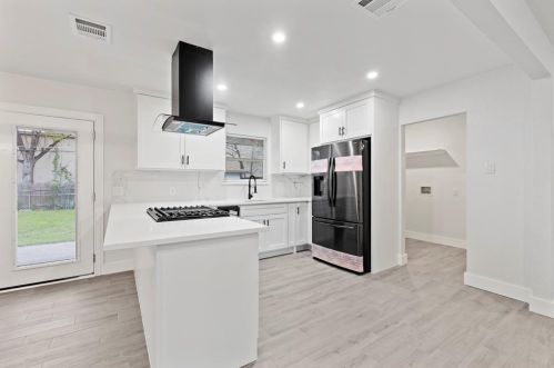 10455 Allegheny Dr, Dallas TX  75229-4941 exterior
