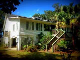 90 Billy Harris Pt, Midway, GA 31320-6507