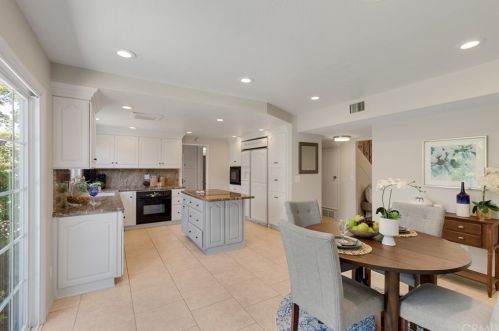 2929 Hempstead Rd, Anaheim CA  92806-4008 exterior
