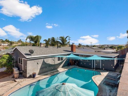13532 Powers Rd, Poway, CA 92064-3614