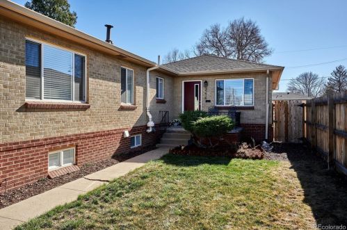 3214 Holly St, Denver, CO 80222-7535