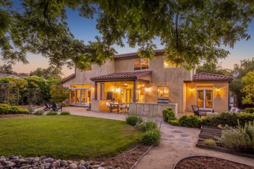 1969 Farndon Ave, Los Altos CA 94024-6944 exterior