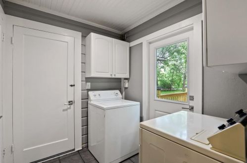 1440 El Campo Dr, Dallas TX  75218-3520 exterior