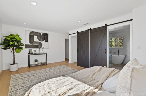 11872 Gladstone Dr, Santa Ana CA  92705-2938 exterior