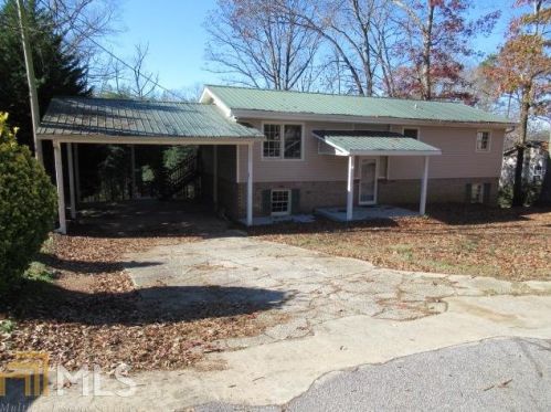 170 Greenwood Ln, Carrollton, GA 30117-8820