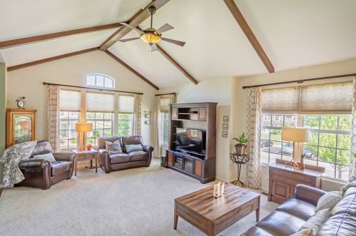 1154 Kilbery Ln, North Aurora, IL 60542-4601