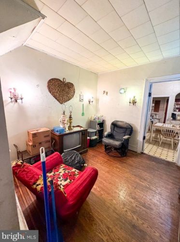 142 53 St, Philadelphia PA 19139-1404 exterior